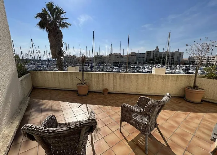 Rénové 1 + Cabine, Parking Privé, à 400m De La - Fr-1-81-601 Leucate